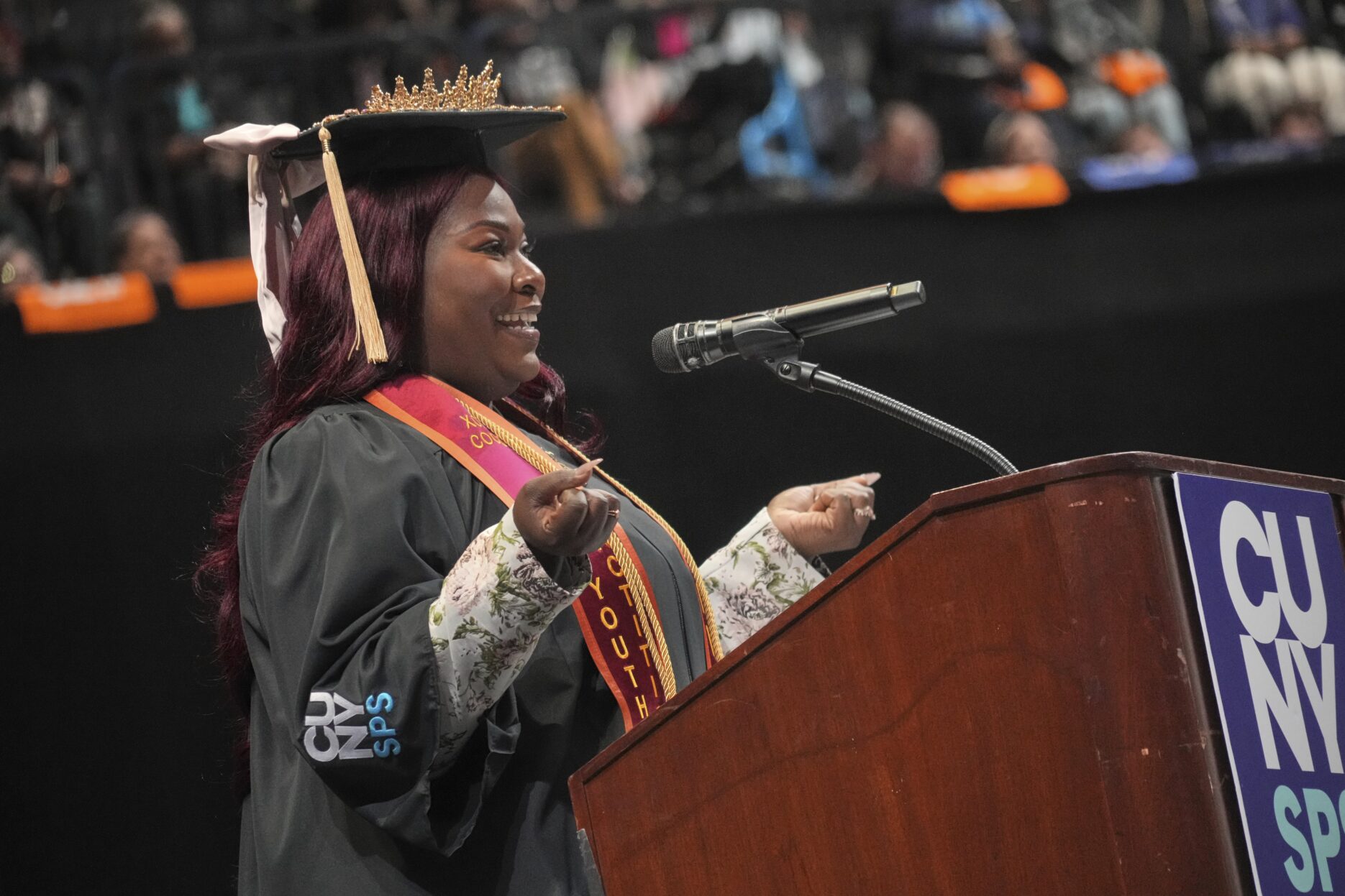Student speaker Courtney Jae Renee addresses the class of 2025.